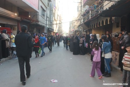 اهالي مخيم عين الحلوة شيع اليوم الطفل علي ايمن العلي في موكب مهيب‎