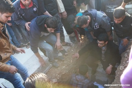 اهالي مخيم عين الحلوة شيع اليوم الطفل علي ايمن العلي في موكب مهيب‎