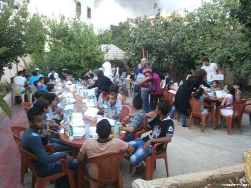 افطار رمضاني لبيت اطفال الصمود في مخيم البداوي