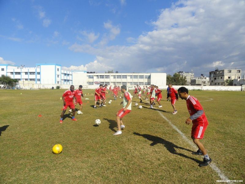 الاكاديمية الرياضية تفتتح دورة اعداد مدرب للناشئين