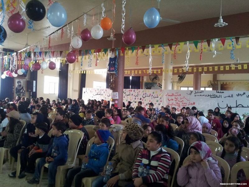 مؤسسة بيت اطفال الصمود تعرض مسرحية في مخيم البداوي