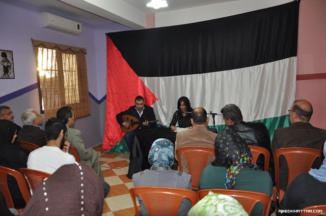 الشاعرة انتصار الدنان أحيت أمسية شعرية في مخيم عين الحلوة