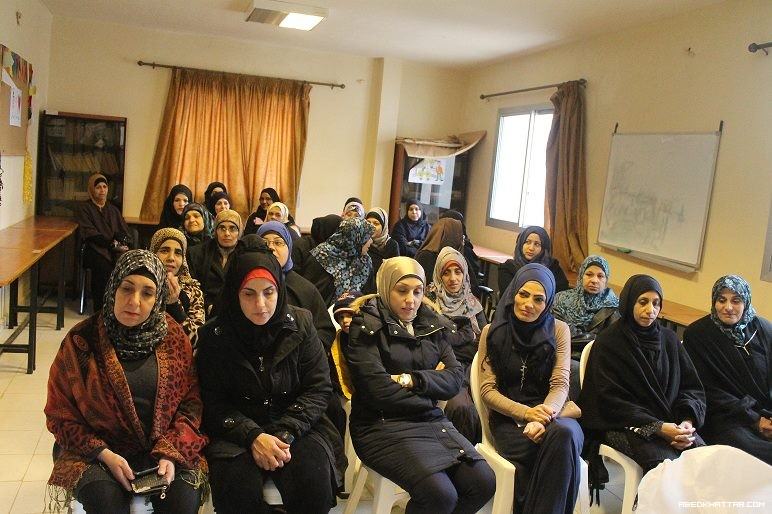 مؤسسة بيت اطفال الصمود في مخيم البداوي تكرم الامهات بمناسبة عيد يوم الام