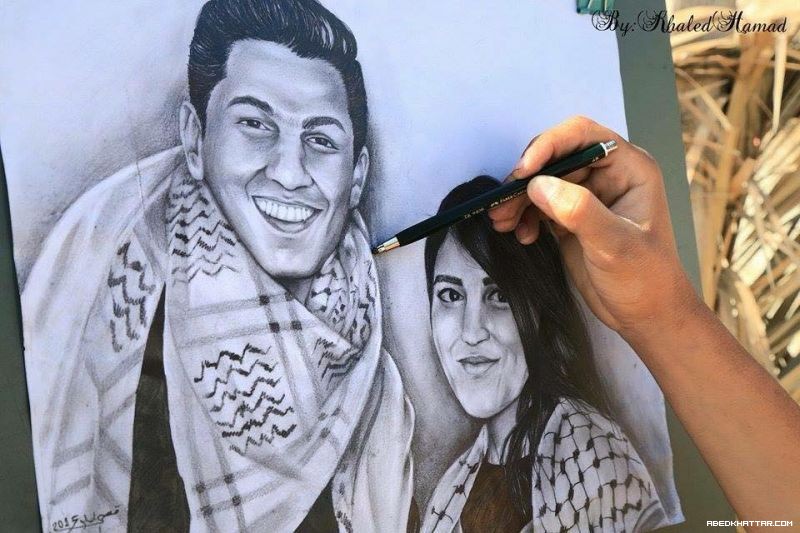 بالصور .. رسام فلسطيني يرسم لوحة للفنان محمد عساف والفنانة ميرنا عيسى