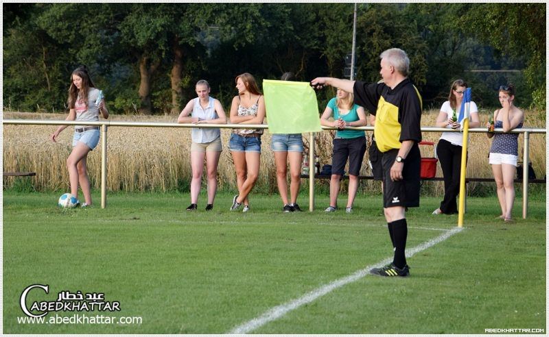 فوز نادي كرة القدم النهضة الناصرة على فريق اسبيفي ايريش هاغن 3 - 0 في مدينة نينبورغ