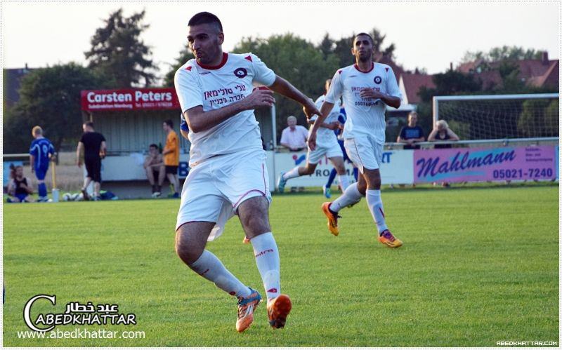 فوز نادي كرة القدم النهضة الناصرة على فريق اسبيفي ايريش هاغن 3 - 0 في مدينة نينبورغ