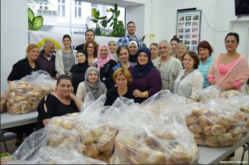 الجالية العربية الالمانية المستقلة تقدم مساعدات الى اللاجئين السوريين الجدد في برلين
